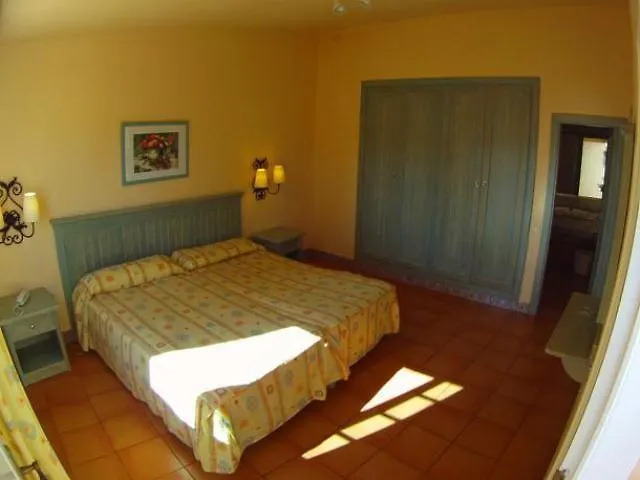 皇家套房酒店 3*