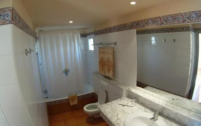 ロイヤル スイート ホテル 3*